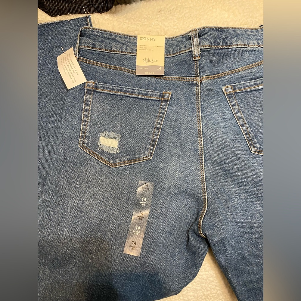 Style & Co. Curvy Ripped Skinny Blue Jeans Mid Rise Tummy Control size 14 - Picture 8 of 16